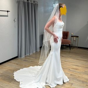 Toni Federici Light Ivory Veil